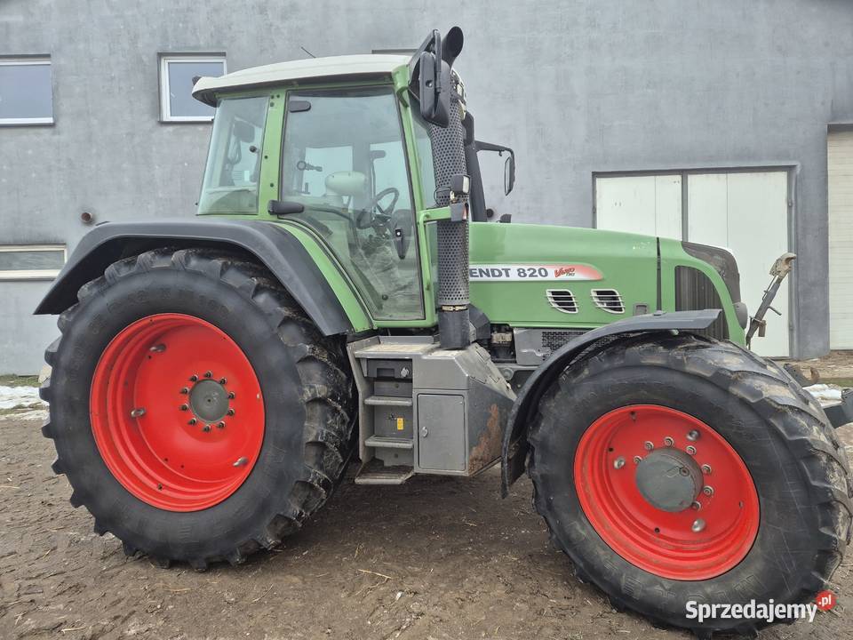 Ciagnik rolniczy Fendt 820 Lipka