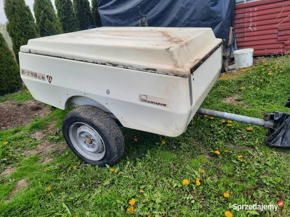 Przyczepka niewiadów n250 Rok produkcji 2000