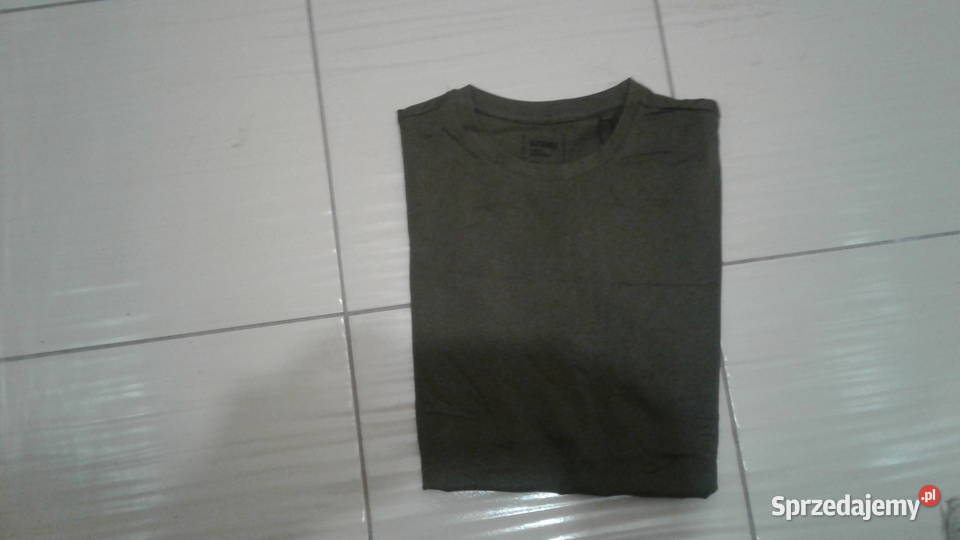Koszulka w kol khaki tshirt z krótkim ręk różne Warszawa