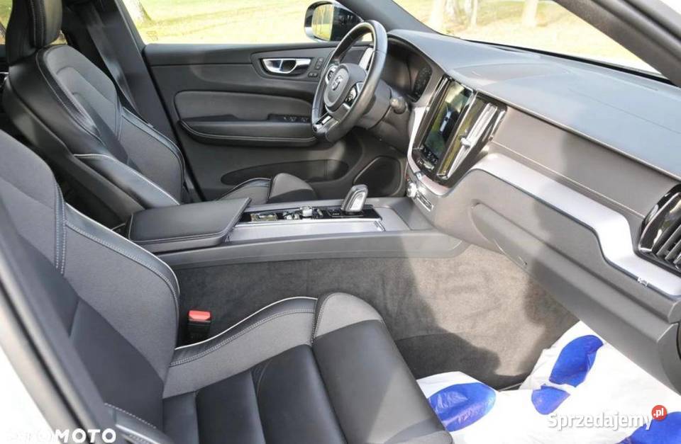 Volvo XC 60 D4 AWD RDesign śląskie Zawiercie