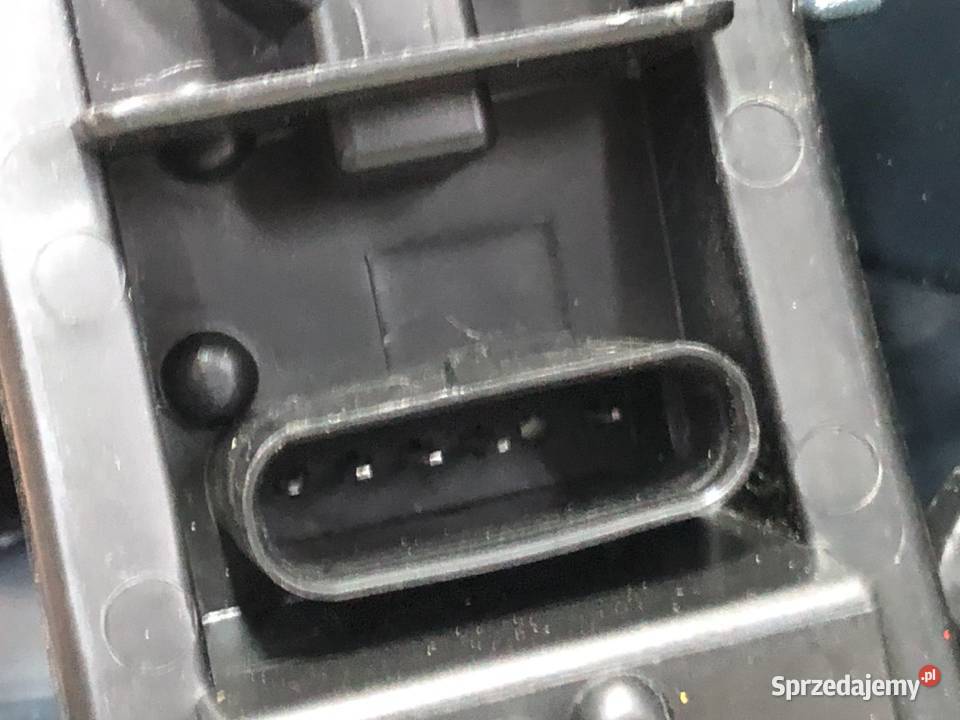 BMW X1 F48 062015092022 Lampa tylna lewa osobowe Skarżysko-Kamienna sprzedam