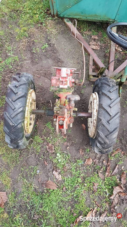 Traktor ogrodowy czeski plus narzędzia osprzęt Września