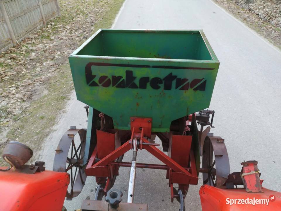 Sadzarka do ziemniaków AGROMET model KONKRETNA małopolskie Dąbrowa Tarnowska