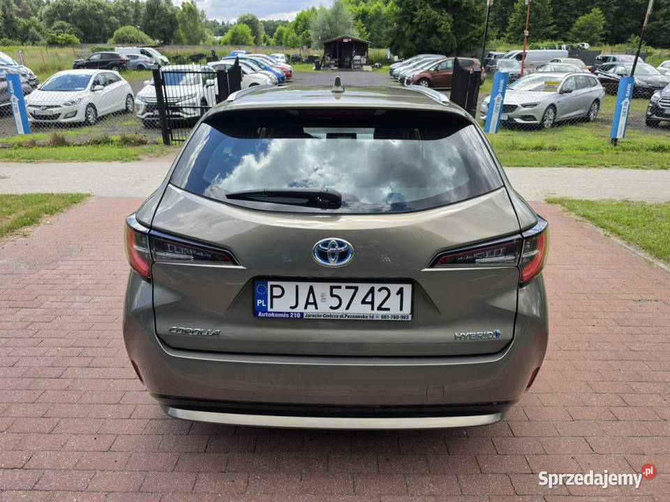 Toyota Corolla Toyota Corolla 18 benzynahybryda wielkopolskie Cielcza sprzedam