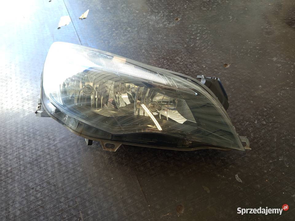 Reflektor prawy astra j lift orginalna hella