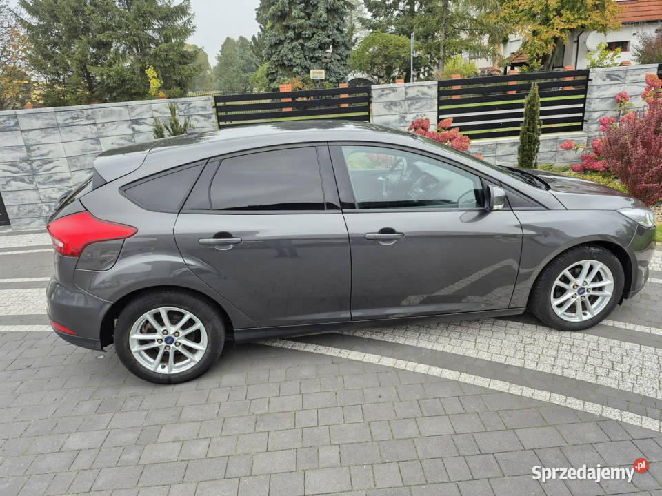 Ford Focus 16tdci navi bezwypadkowy alufegi pdc lubelskie Drelów