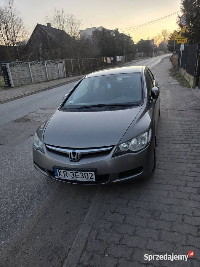 Honda Civic 18 benzyna serwisowany w ASO Szydłowiec sprzedam