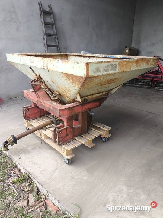 Rozsiewacz KUHN