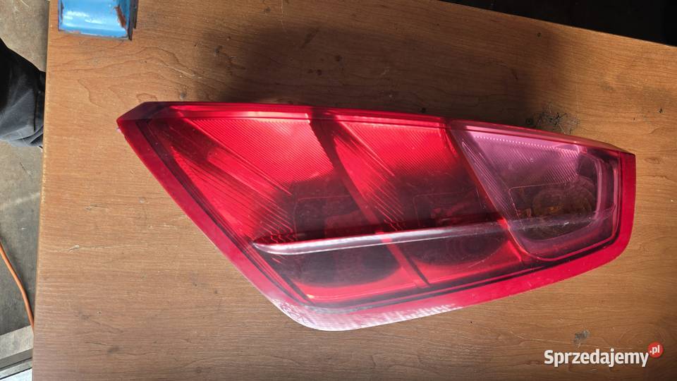 Lampa prawy tył fiat grande punto 2008