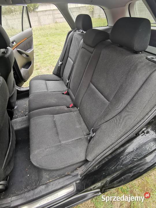 TOYOTA AVENSIS T25 KOMBI FOTELE KANAPA KPL TANIO sprzedam