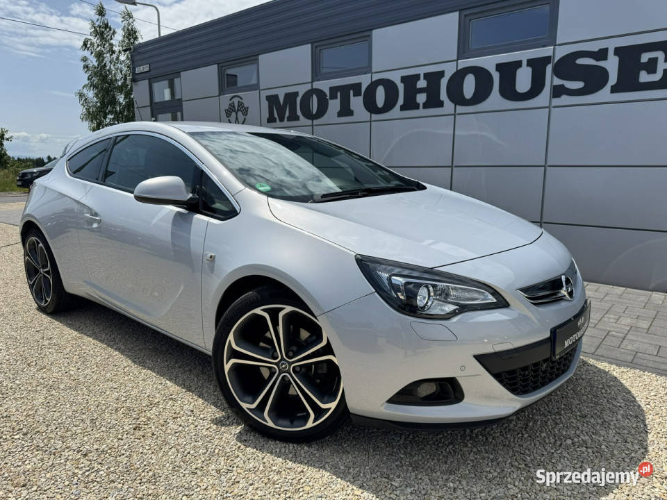 Opel Astra GTC 14 Innovation xenon 94 przebieg J śląskie Chełm Śląski sprzedam