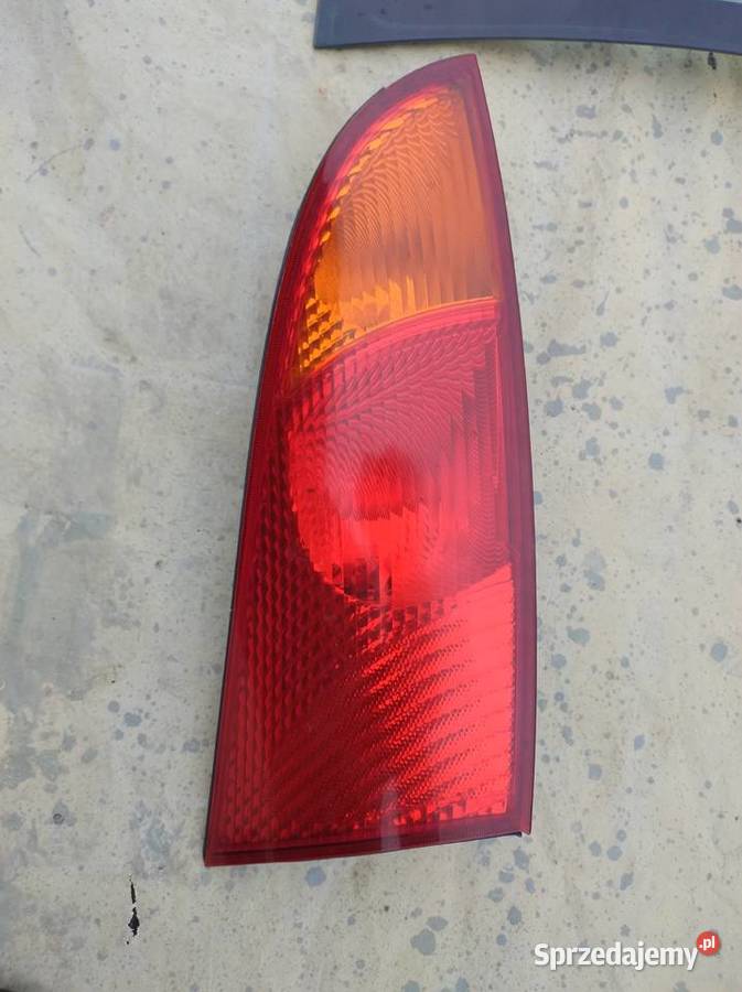Lampa przednialewa i prawa Ford Focus MK1 Lift lubelskie Zahajki-Kolonia