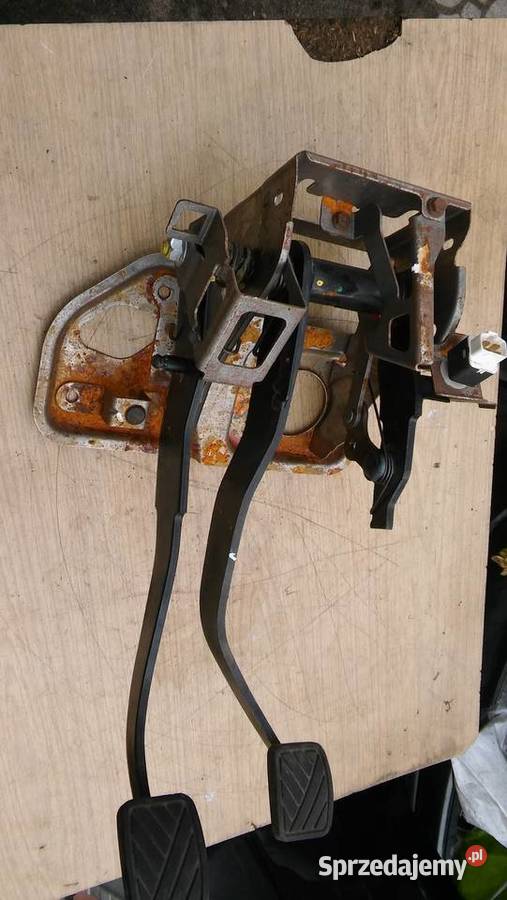 Swift mk6 13 07r pedał pedały komplet Strzelce Krajeńskie sprzedam