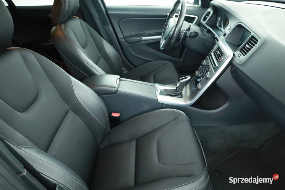 Volvo V60 D3 20