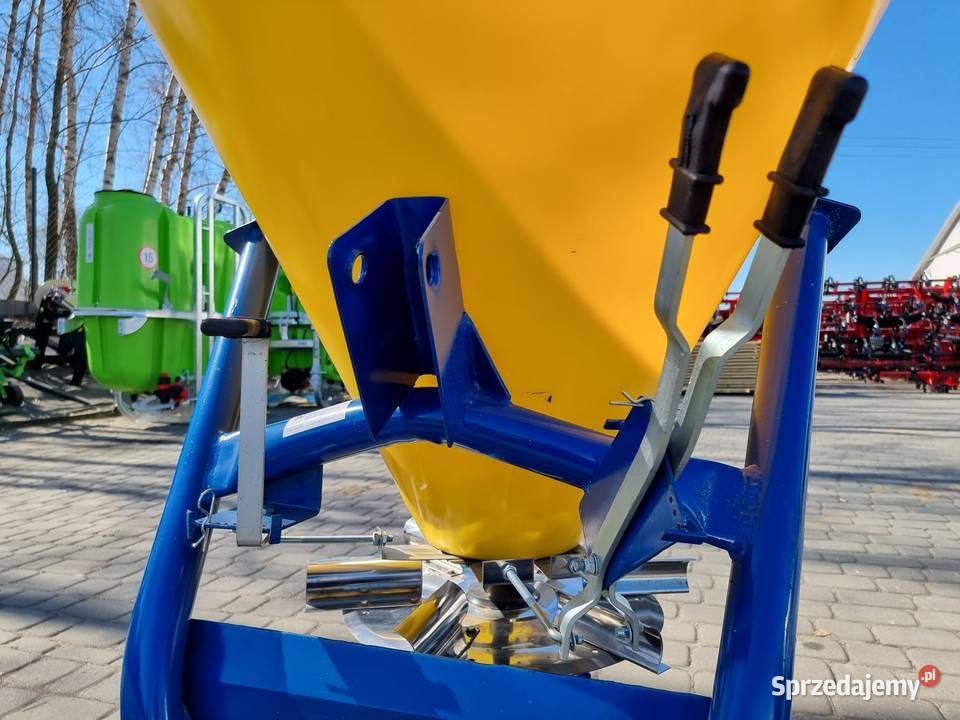 Rozsiewacz 300500L RODA Jednotarczowy trzy nieuszkodzony Mielec sprzedam
