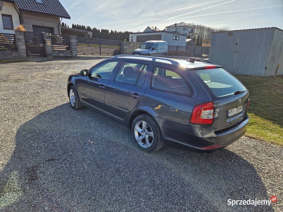 Octavia 2Fl uszkodzonajeżdżąca Ropczyce sprzedam