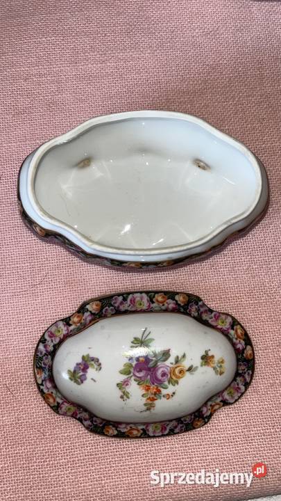 Puzderko z porcelany Sygnowane Z pięknym dekorem Gdańsk sprzedam