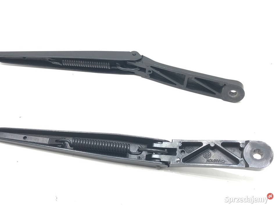 RAMIĘ WYCIERACZKI KOMPLET PRZÓD VW GOLF VII