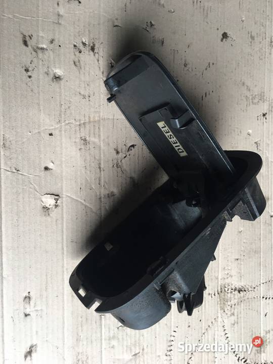 Klapka wlewu paliwa laguna 2 teb66 osobowe