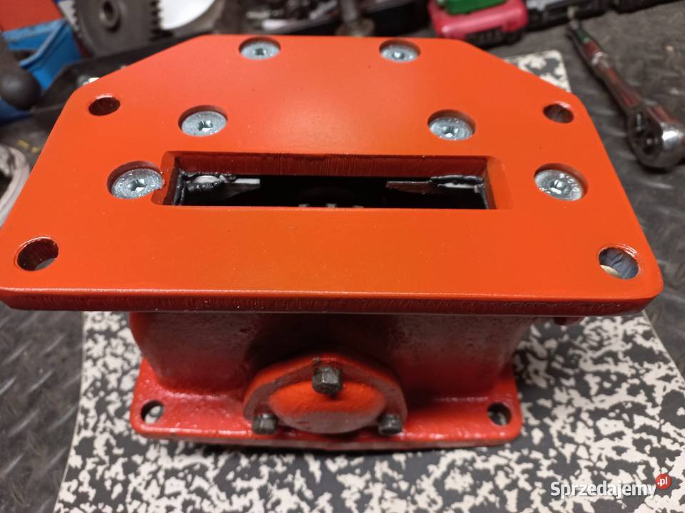 Dodatkowy napęd pompy hydraulicznej Władimirec nieuszkodzony