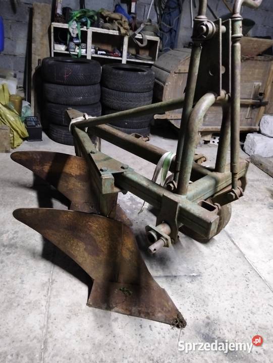 Sprzedam pług 2 skibowy Grudziącki Doinwestowany nieuszkodzony świętokrzyskie Huta Koszary