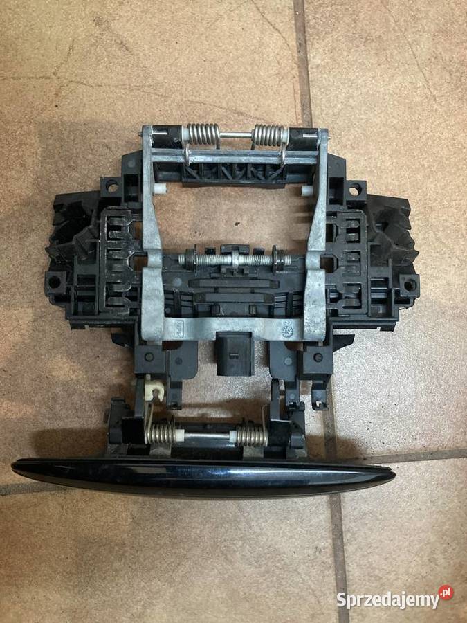 KLAMKA DRZWI LEWY PRZÓD AUDI A8 D3 4E0949137 Rakoniewice