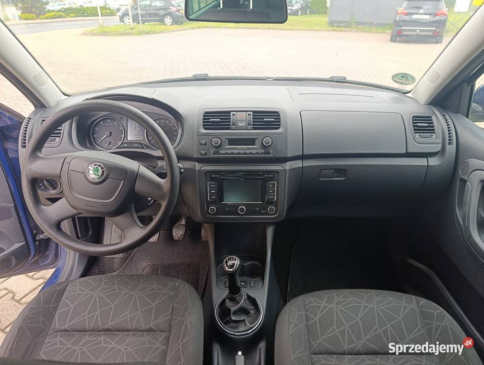 Climatronic czujniki parkowania nawigacja isofix