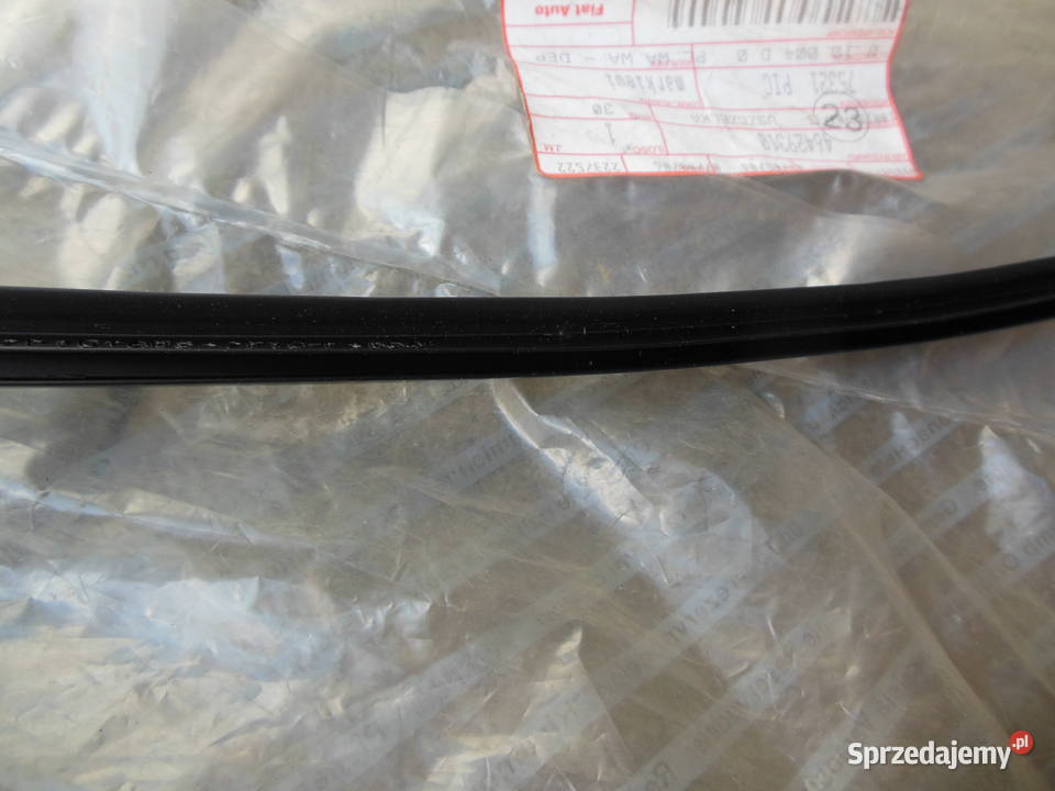 Uszczelka szyby klapy lewy tył Fiat Brava Uszczelki szyb Kozy