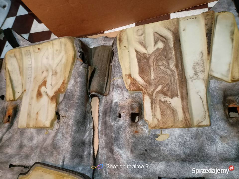 Mercedes 190 W201 wykładzina podłogowa czarna Skarżysko-Kamienna