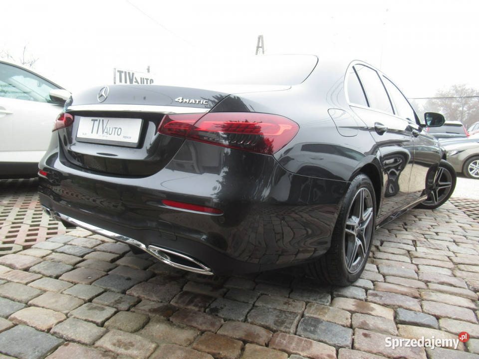 Mercedes E 220 BEZWYPADKOWY Pakiet AMG 4Matic Warszawa