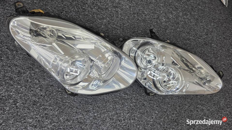 Reflektory Fiat Doblo II 2 H7 komplet lamp