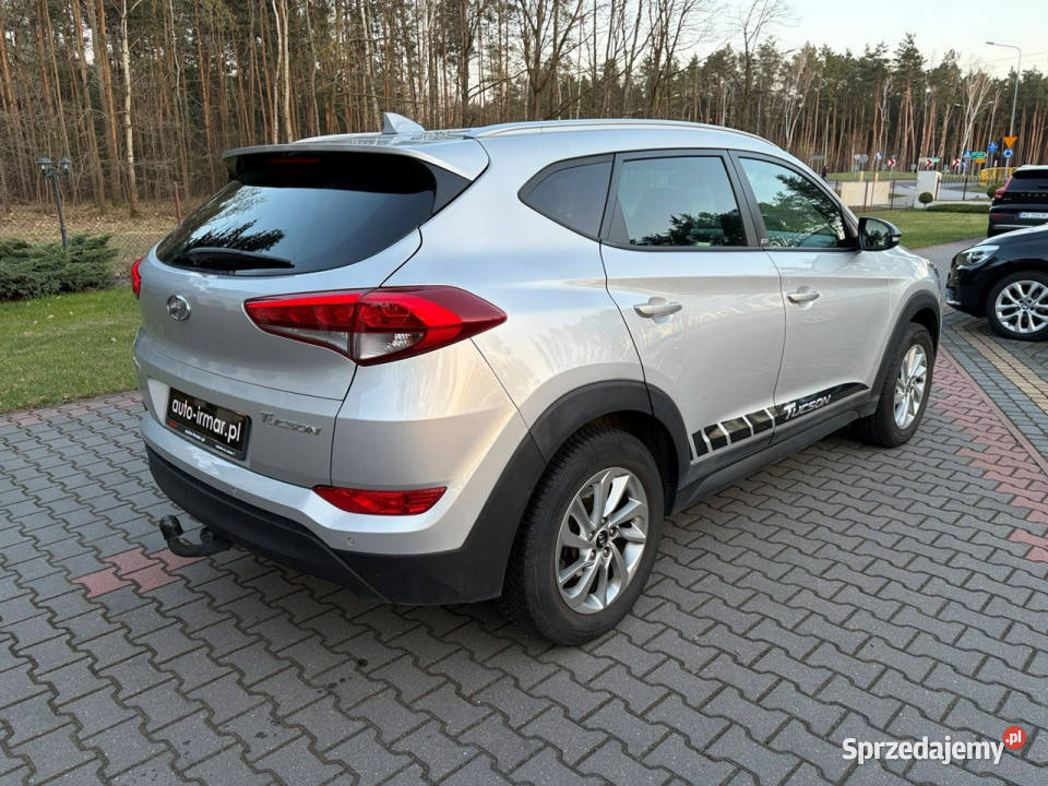 Hyundai Tucson 16 benzyna Kamera cofania manualna mazowieckie Lipówki