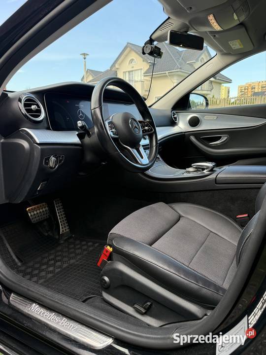 Mercedes w213 220d RDW 2019 bezwypadkowy salon ASR (kontrola trakcji) mazowieckie Żyrardów