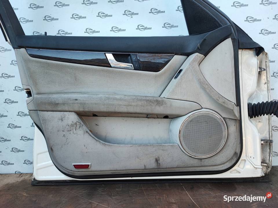MERCEDES W204 09r Drzwi lewy przód 70 mikronów Kielce