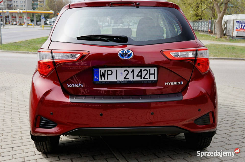Toyota Yaris serwis ASO gwarancja na baterie III światła LED mazowieckie Warszawa
