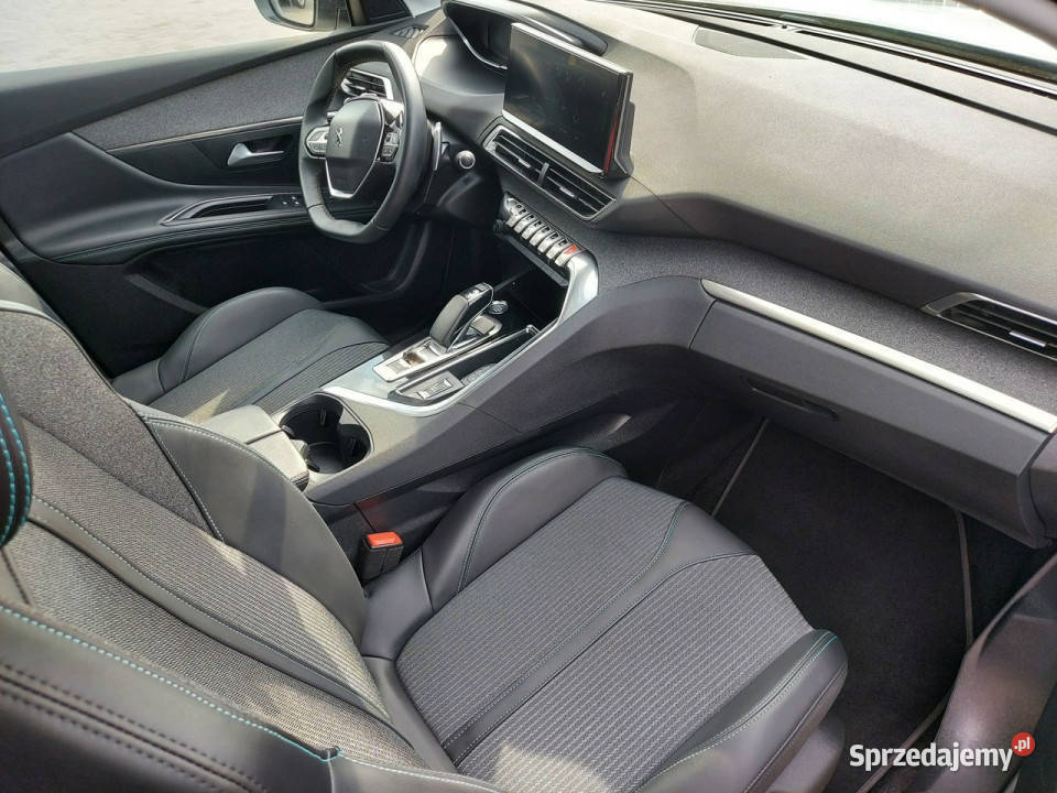 Peugeot 3008 Peugeot 3008 PlugIn Hybrid 225 światła do jazdy dziennej Samochody osobowe