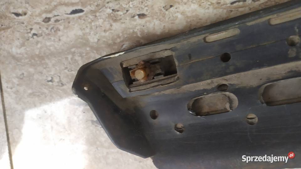 Mercedes W123 Listwa błotnika przednia dolna R 2 Części samochodowe Łagiewniki