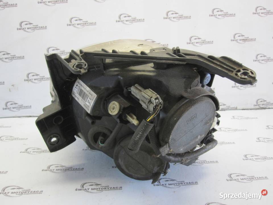 NISSAN JUKE I LIFT 15r lampa prawa przód świętokrzyskie Kielce sprzedam