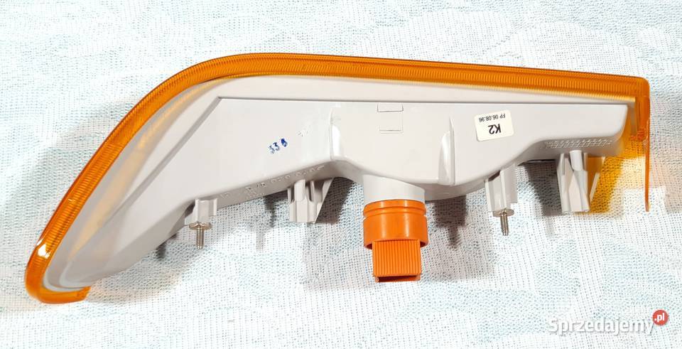 KIERUNKOWSKAZ LEWY PRZÓD MERCEDES VARIO Mielęcin