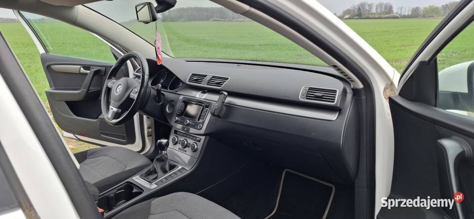 VW PASSAT 14 Kobierzyce sprzedam
