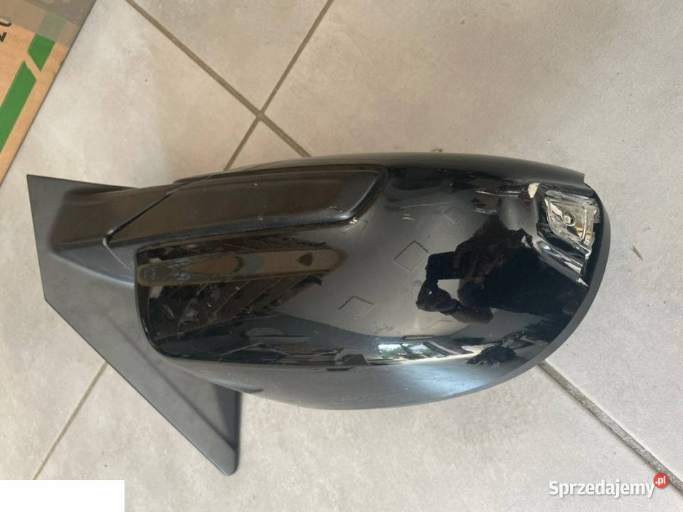 Hyundai Kona lusterko prawe przód