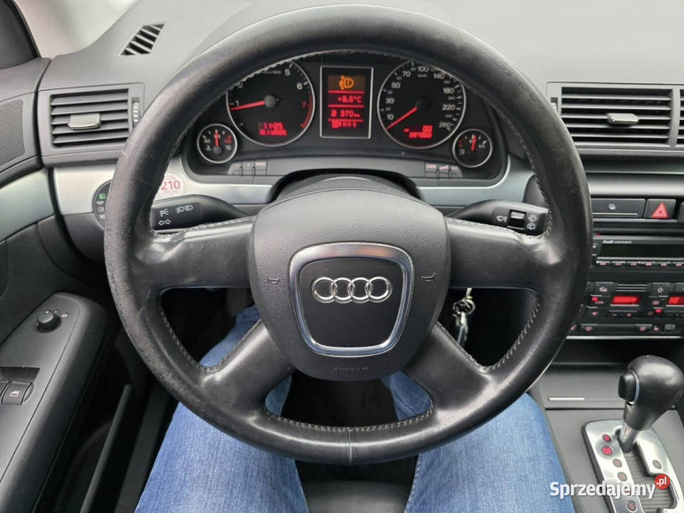 Audi A4 20 Benzyna 130 Automat Skóra Xenon komputer pokładowy