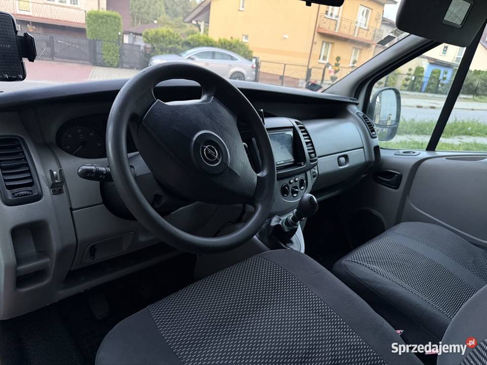 Opel Vivaro long 9 osobowy 2000cm3 Ostrowiec Świętokrzyski