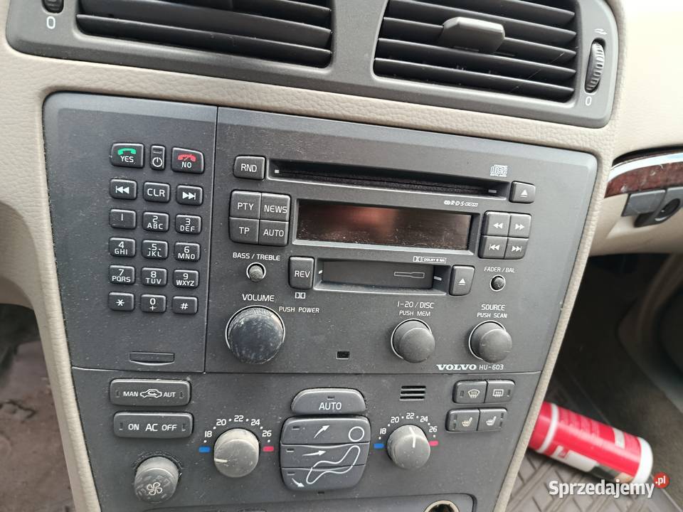 Volvo V70 24 2001 r dawca części Szklarka Myślniewska