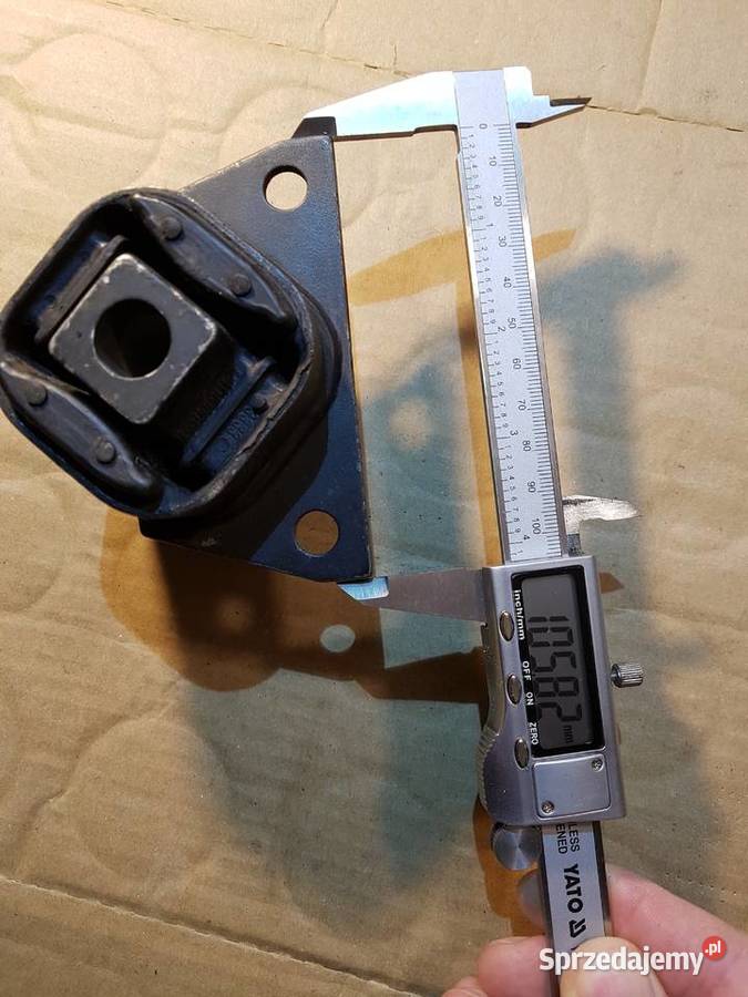 tuleja gumowa tylna miękka prawa BMW E21 Gdańsk sprzedam