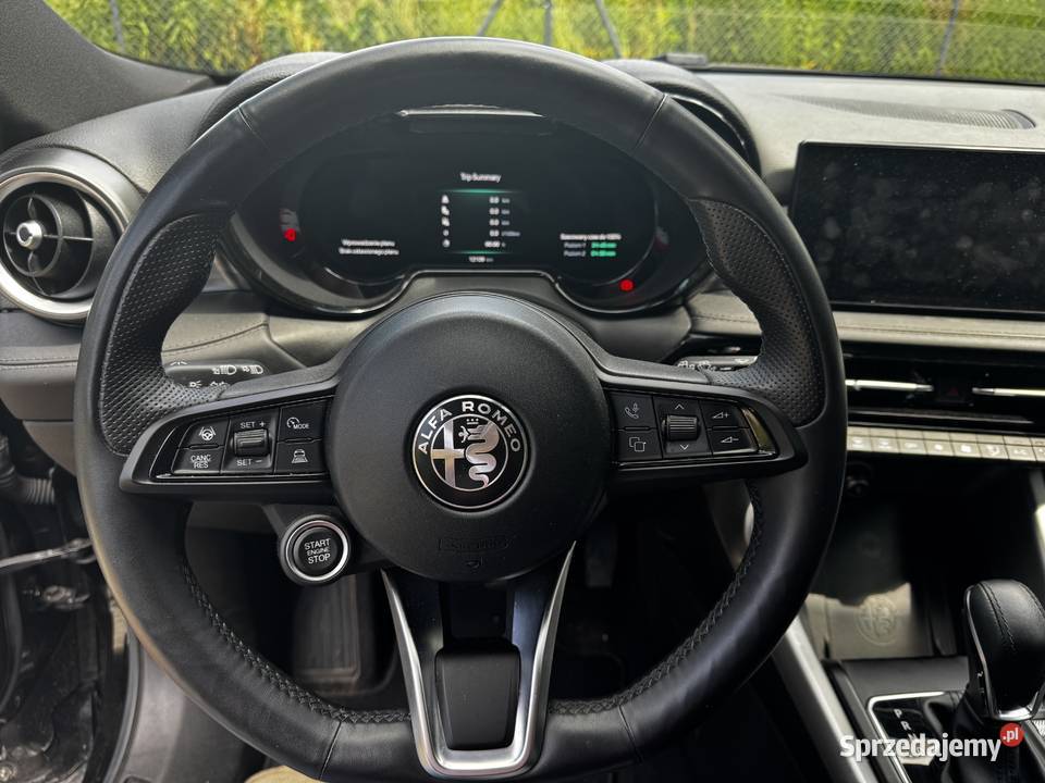Alfa Romeo Tonale Ti Q4 280 Plugin 2023 12 500 światła do jazdy dziennej małopolskie Kraków
