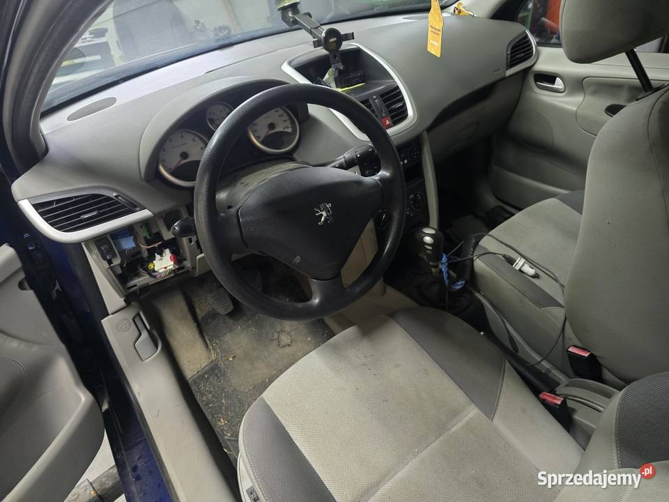 Peugeot 207 14 vti Gaz uszkodzony Brzesko