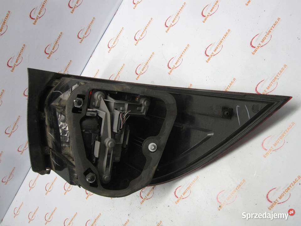 VW GOLF VI 11r lampa prawa tył 1K9945096G Kielce sprzedam