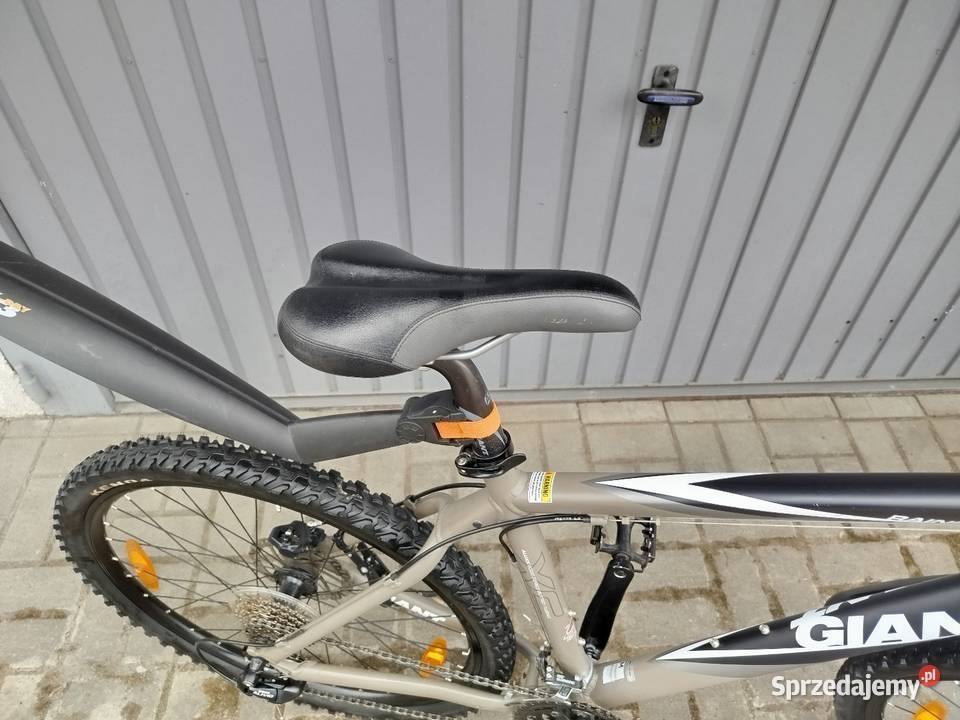 Rower górski marki Giant hamulce tarczowe sprzedam