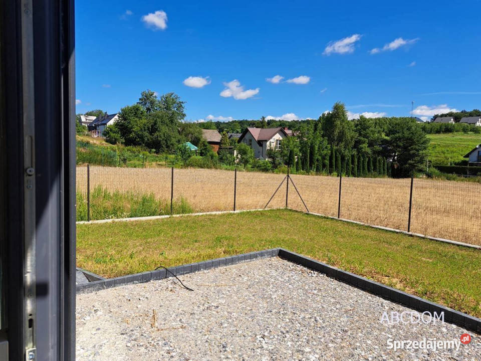 Masłomaca wolnostojący dom z garażem Masłomiąca sprzedam